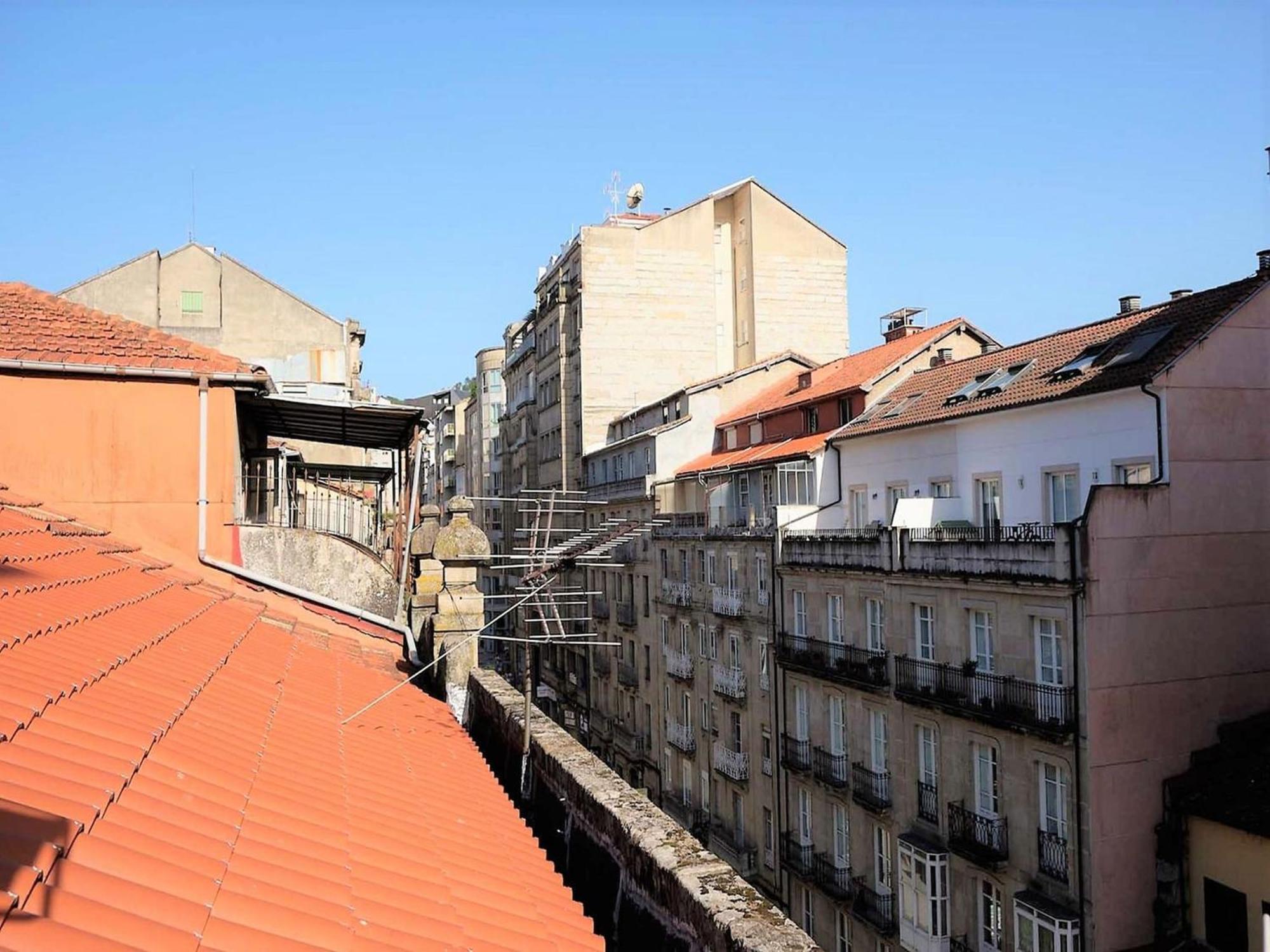 Charming Apartment In Ourense Overlooking The City Exterior foto