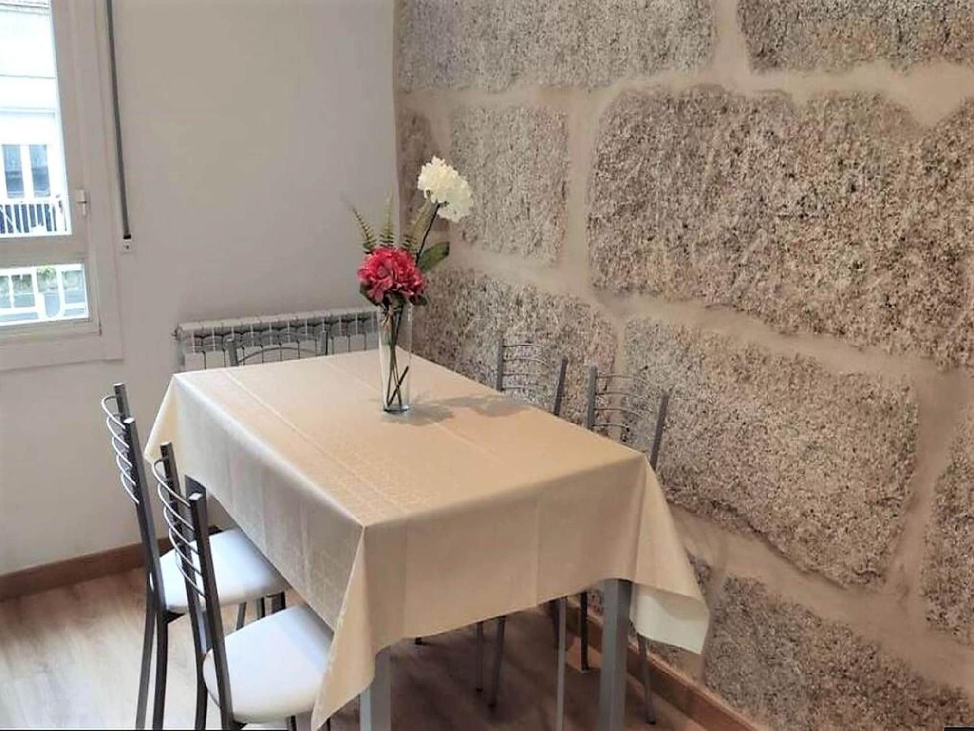 Charming Apartment In Ourense Overlooking The City Exterior foto